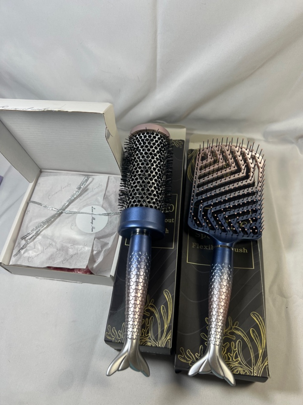 Mermaid Tail Detangling Brush Set in Blue and Pink